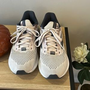 Pink brooks running shoes